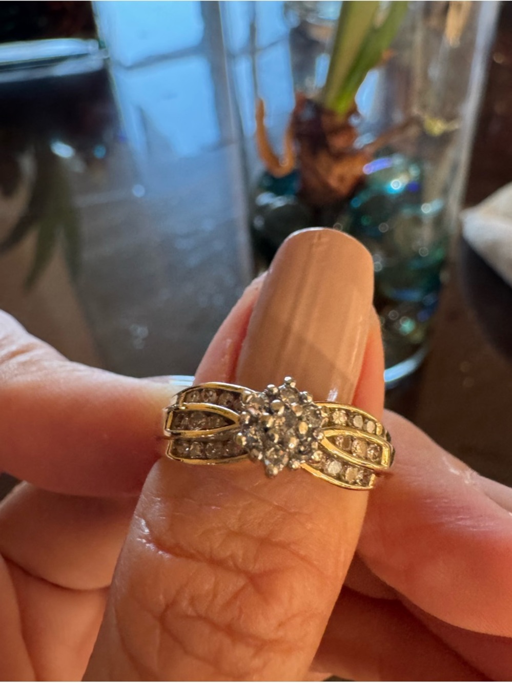 Vintage 10k Gold Natural Diamond Cluster Ring Size 7 4.0g Statement Ring